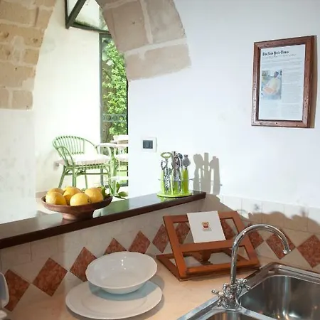 Casa D'artista & Garden Bed & Breakfast *