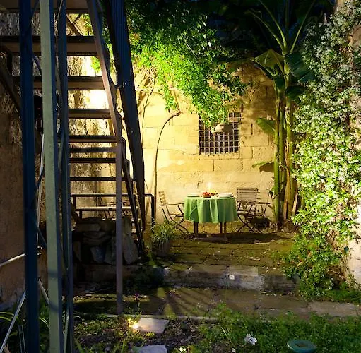 לינה וארוחת בוקר Casa D'artista & Garden