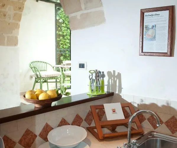 Casa D'artista & Garden לינה וארוחת בוקר 4*
