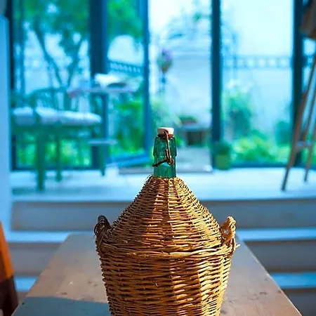 Casa D'artista & Garden Bed and breakfast 4*