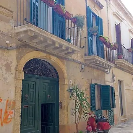 Casa D'artista & Garden 4*