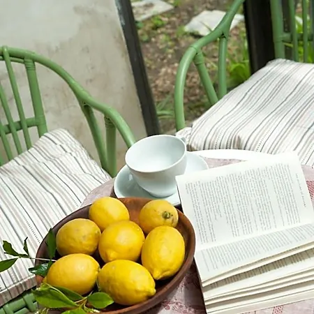Casa D'artista & Garden Bed and breakfast Lecce