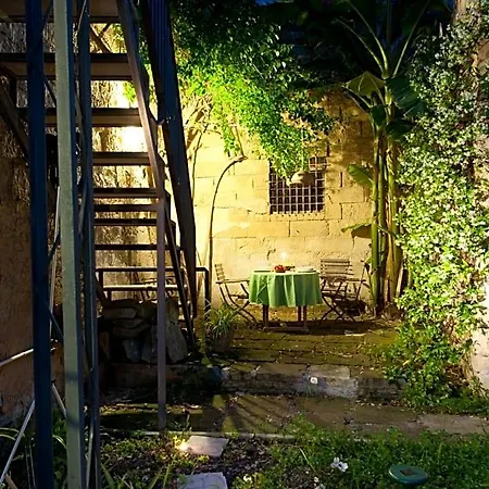 Bed & Breakfast Casa D'artista & Garden