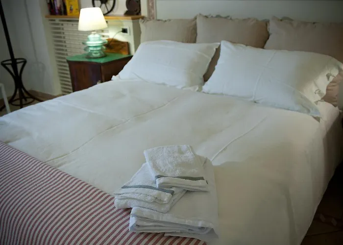 ベッド・アンド・ブレックファスト Casa D'artista & Garden 4*